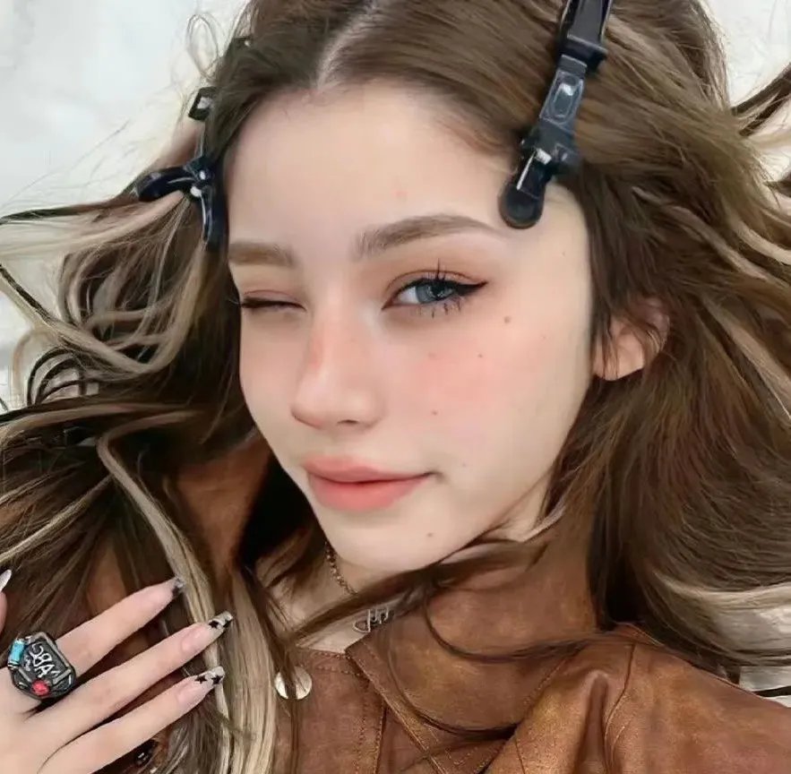 授她以柄